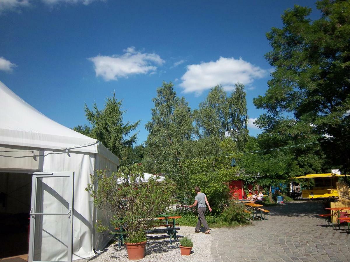 The Tent - Youth Only - Buchung Leider Nur Bis 30 Jahre Moglich! München Exteriör bild